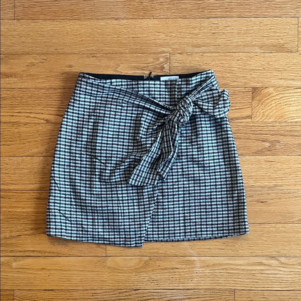 Aritzia Wilfred Checkered Mini Skirt - Black and White